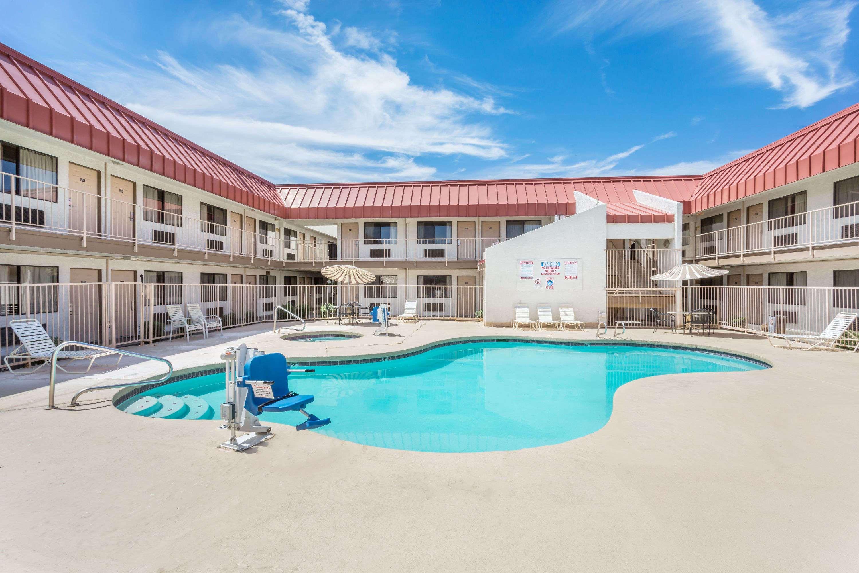 Super 8 By Wyndham Phoenix Metro North Ngoại thất bức ảnh