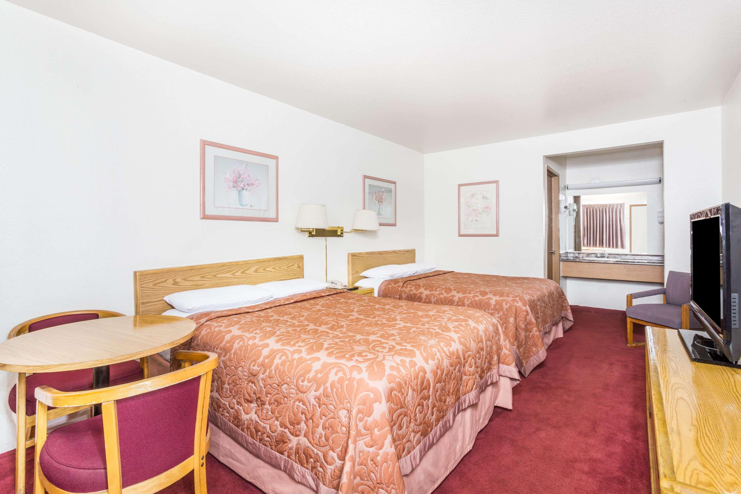 Super 8 By Wyndham Phoenix Metro North Ngoại thất bức ảnh